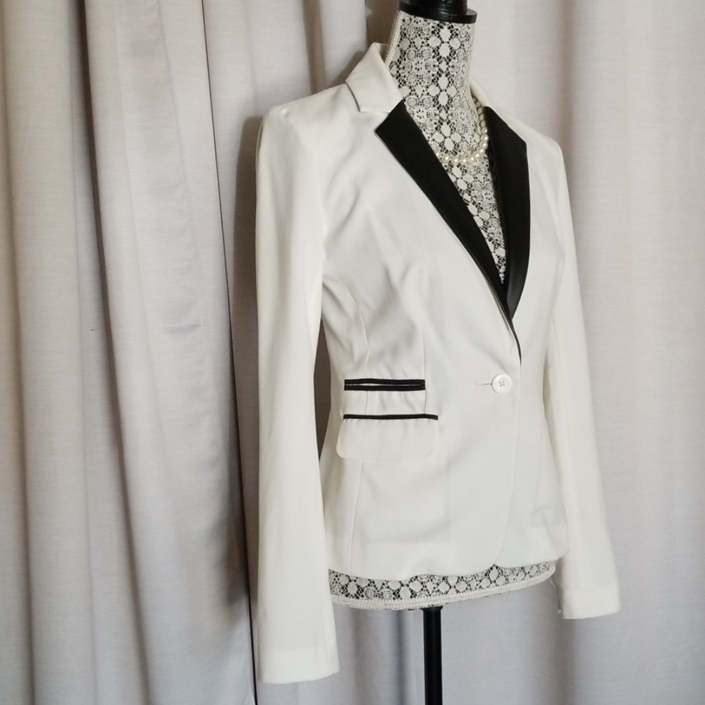 Guess Two tone blazer